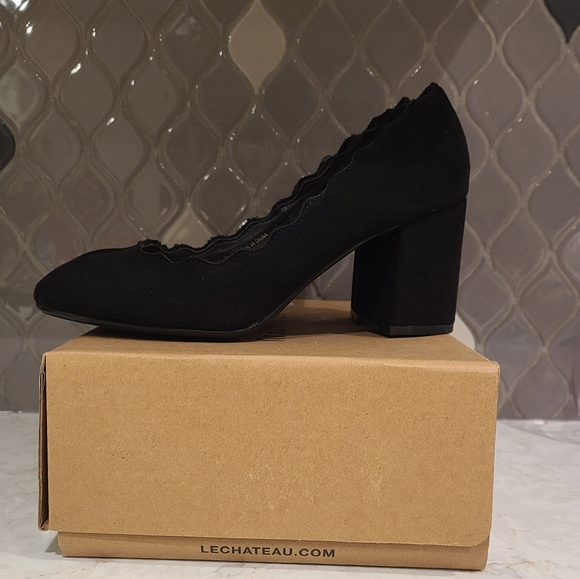 Size 8 Le Chateau Black Heels - Picture 3 of 4